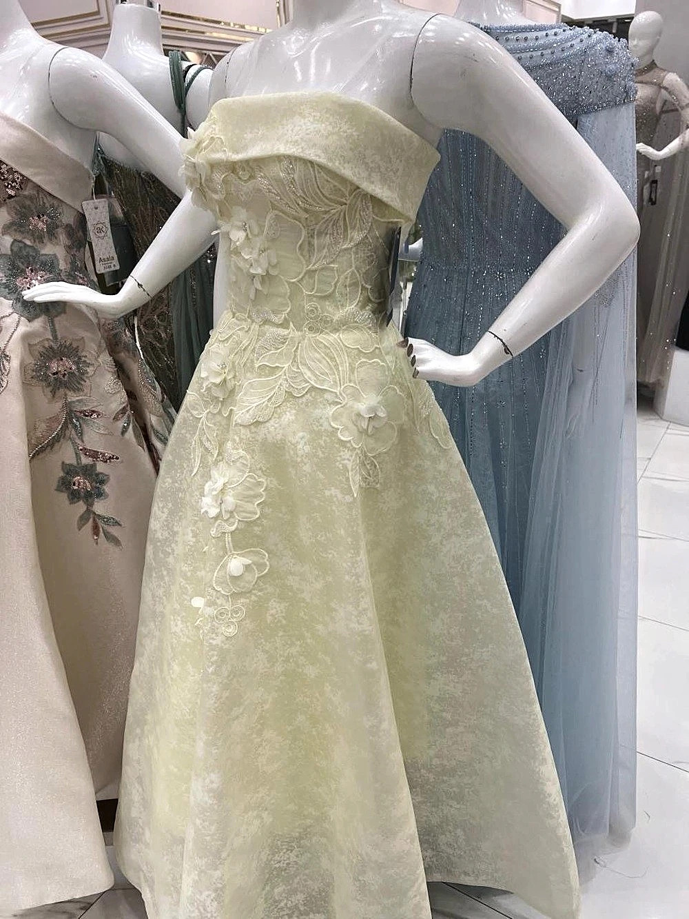 Floral Appliqué Wedding Guest Dress in Yellow NEW